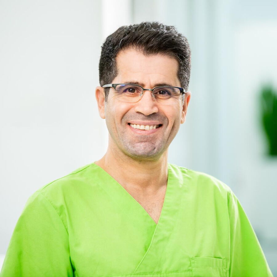 Aziz Abdollahi, Zahntechniker in der Zahnarztpraxis Falla / Zahn S.P.A.